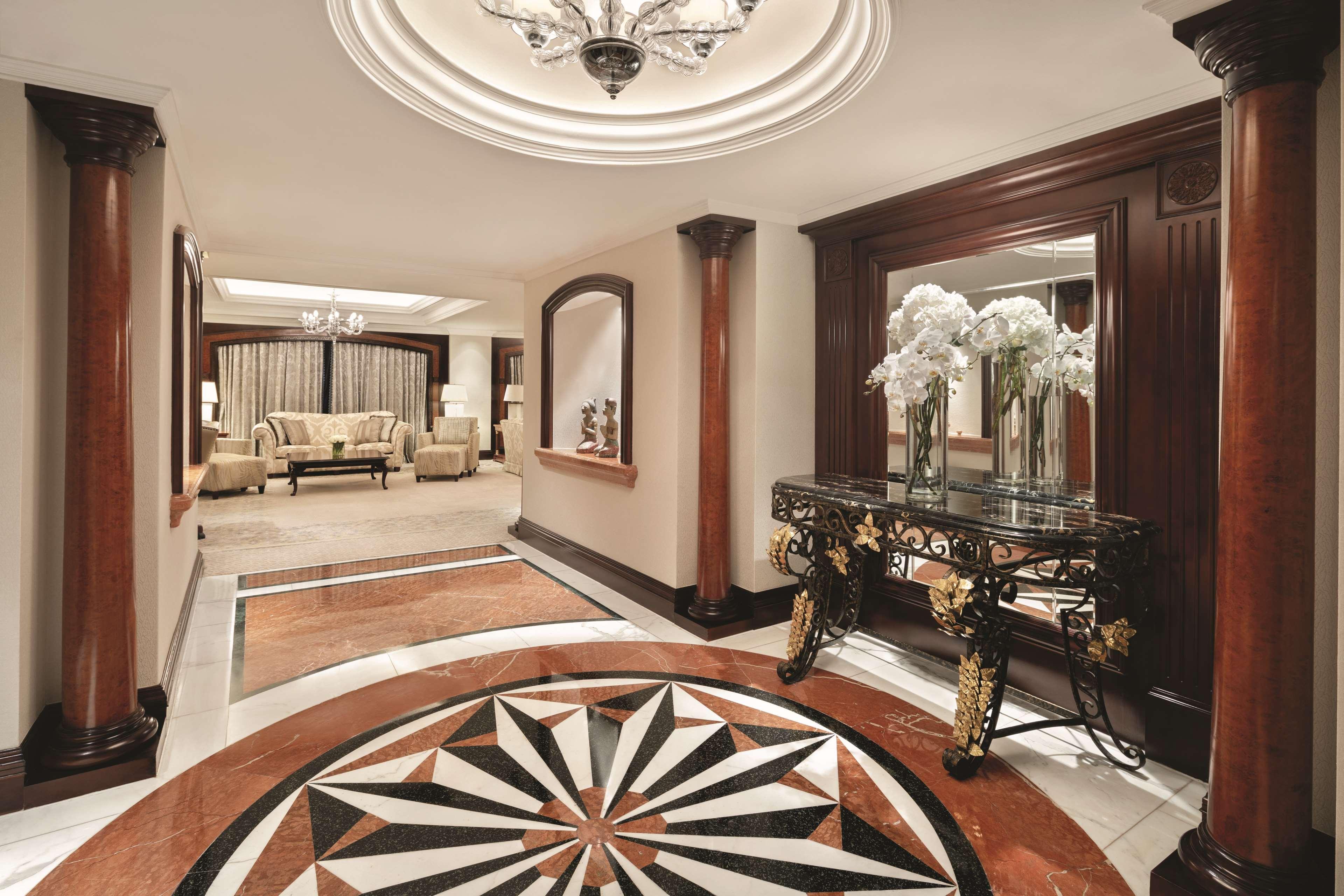 Shangri-La Jakarta Exterior foto